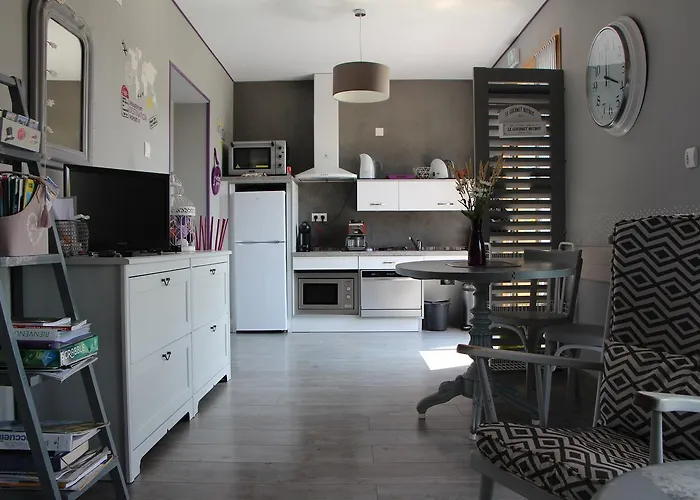 D'anne Et Ulysse * Sept-Freres